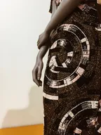 Celebrating Modest Fashion at the Museum | Post full of colourful pictures  thumbnail