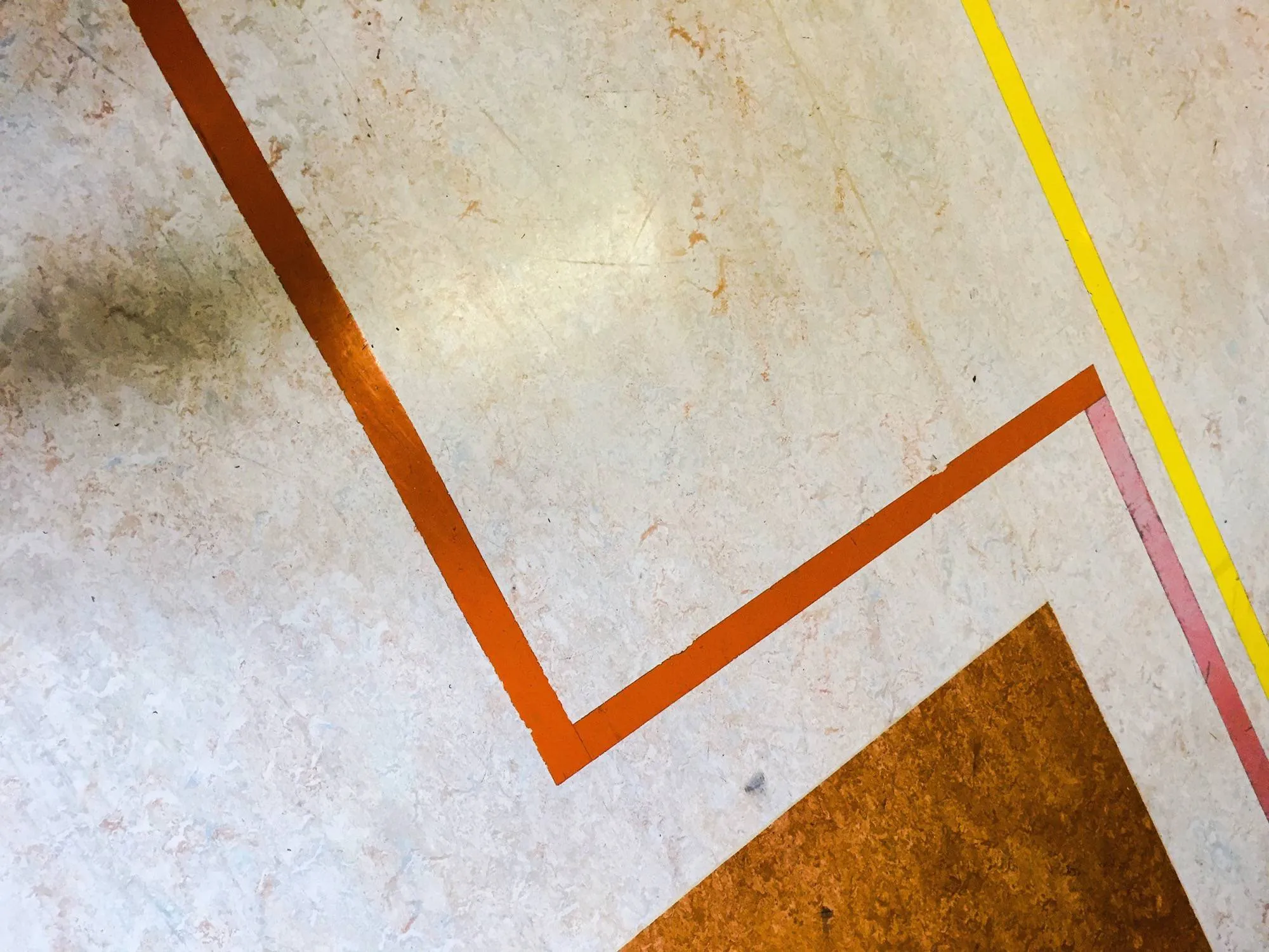 image of stripes on hospital floor