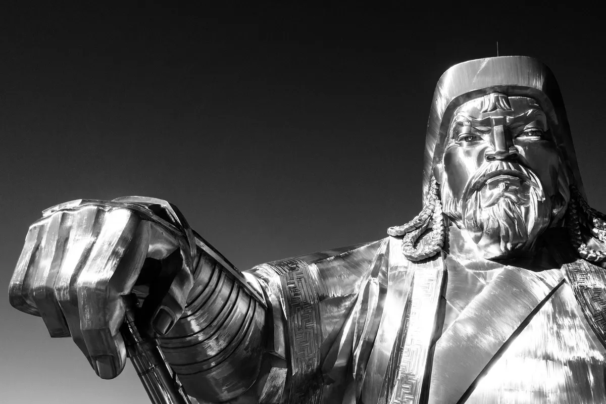 Ghenghis_khan9146293_copyright_rosannedubbeld.jpg