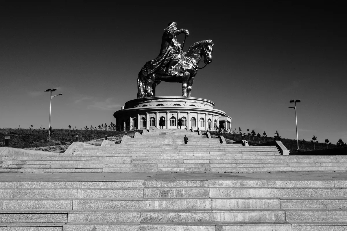 Ghenghis_khan9146283_copyright_rosannedubbeld.jpg